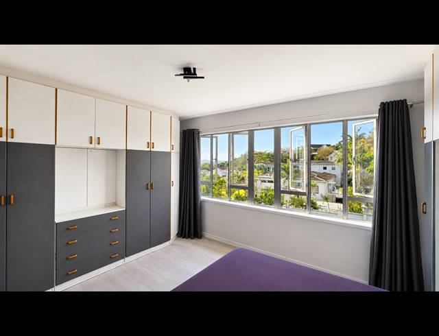 1.5 BEDROOM APARTMENT FOR SALE IN ESSENWOOD